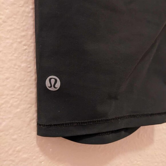 Lululemon 3/4 leggings - Green/Camo - Size 8 - Picture 8 of 8